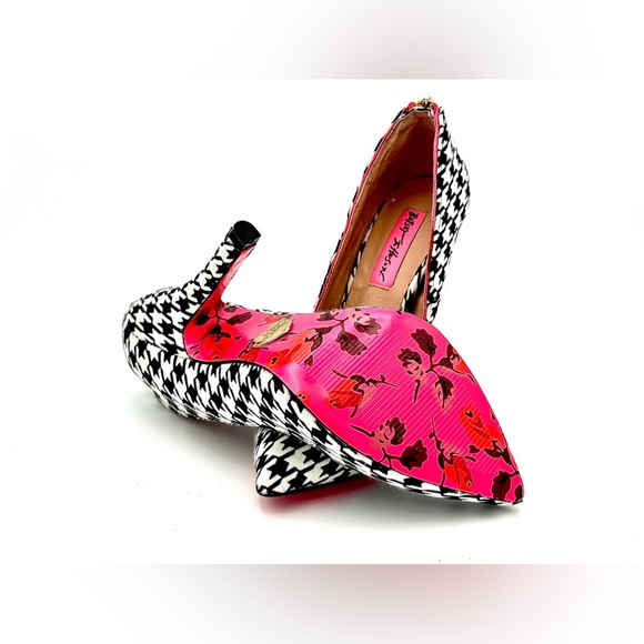 Betsey Johnson Shoes - Betsey Johnson Black & White Houndstooth Pumps with Hot Pink Floral Pointed Toe